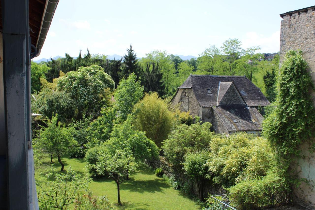 La Suite Du Peintre Oloron-Sainte-Marie Exterior photo